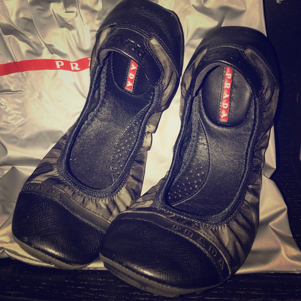 PRADA Camouflage Flats (AUTHENTIC)